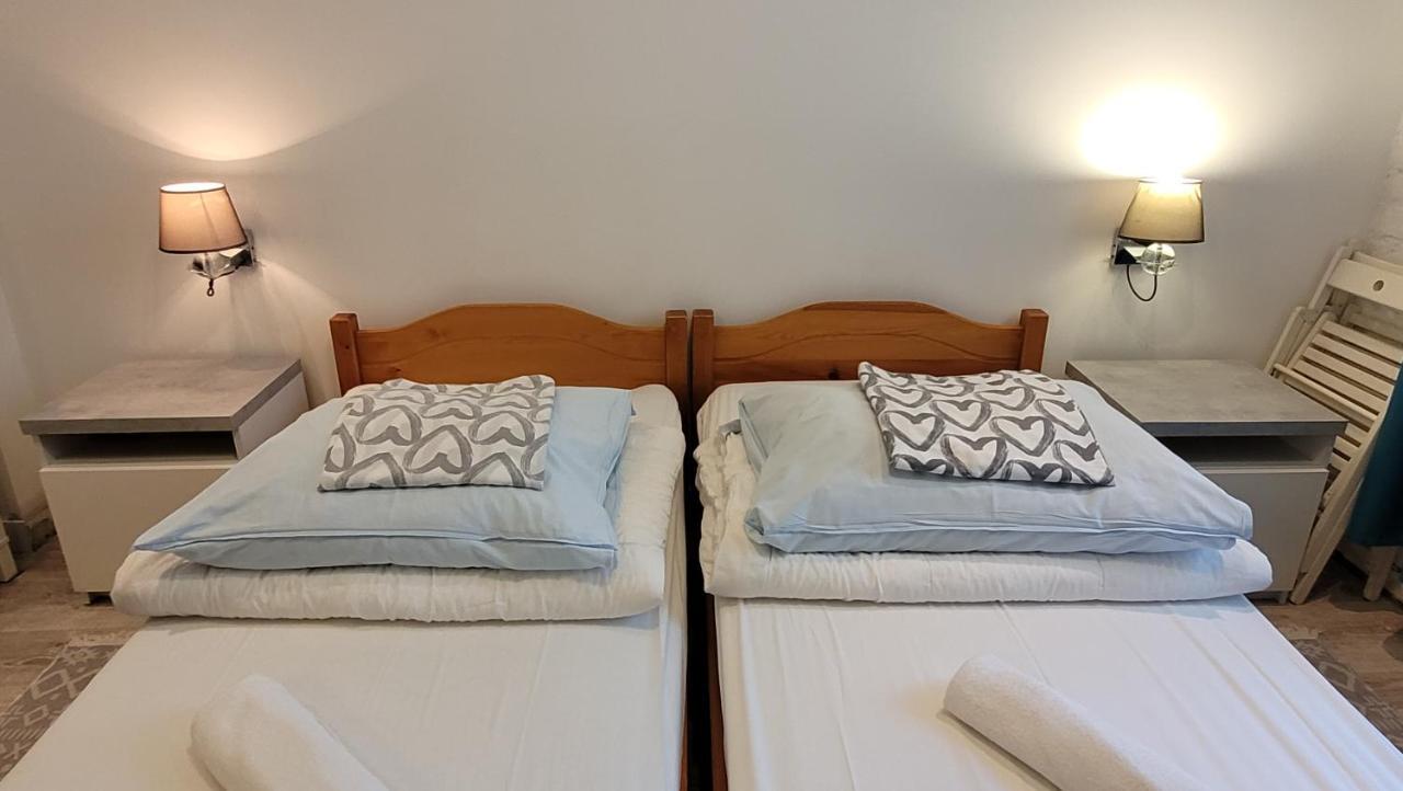 Chmielna 5 Rooms & Apartments Варшава Екстер'єр фото