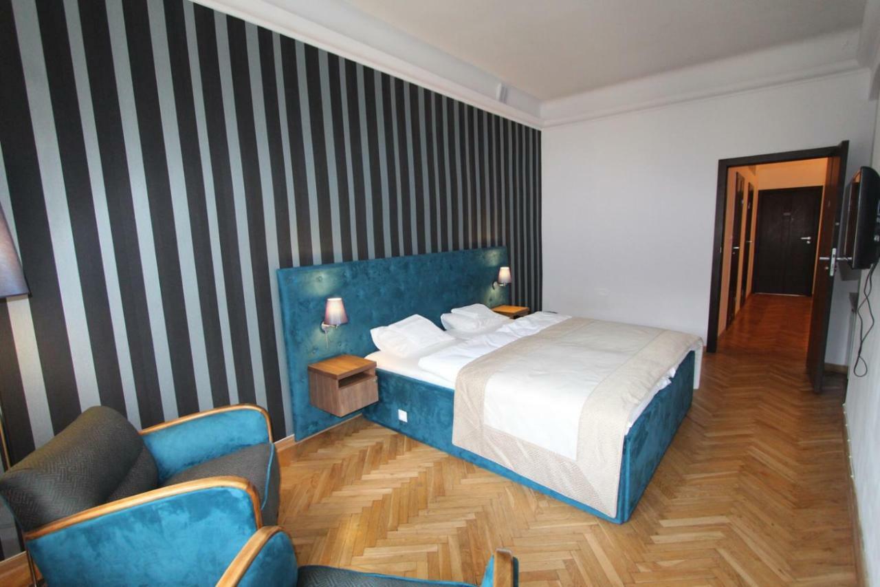 Chmielna 5 Rooms & Apartments Варшава Екстер'єр фото